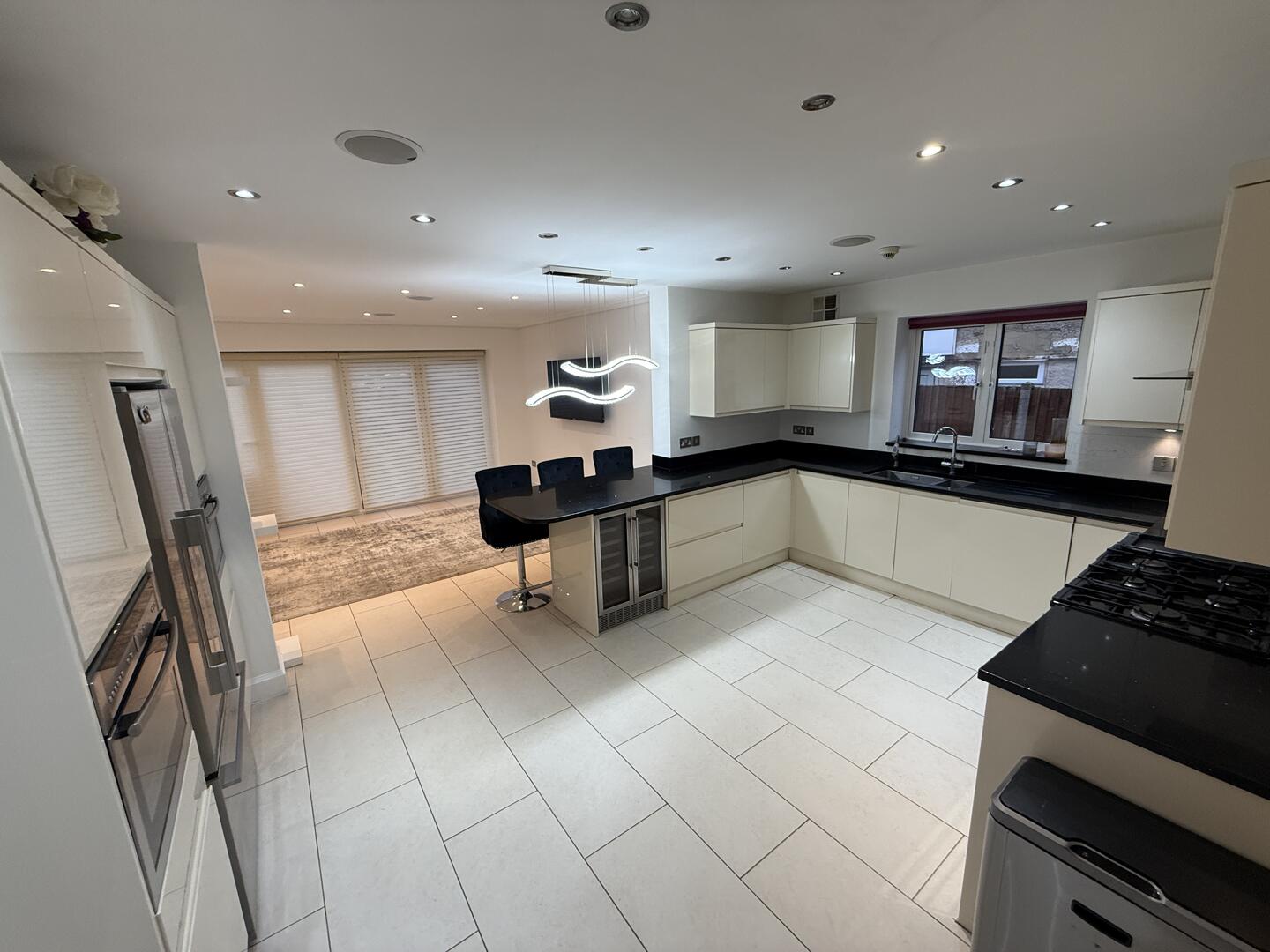 4 bed property in Fairfield Approach, Staines-Upon-Thames